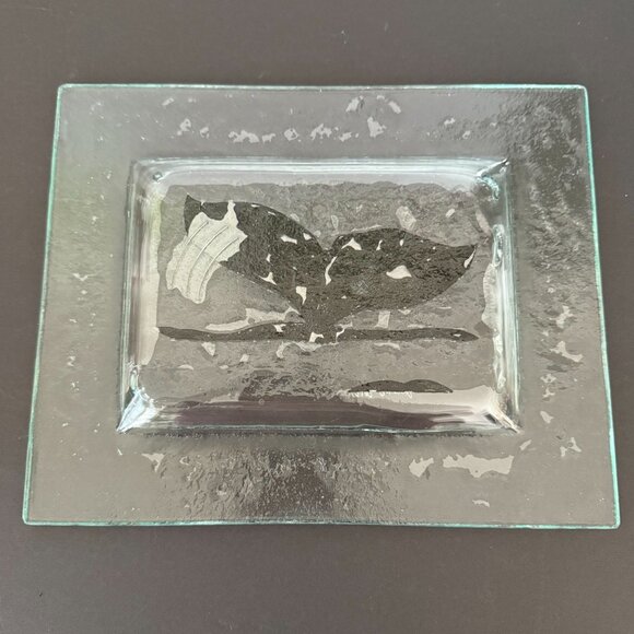 Handcrafted Glass Trinket Plate With Whale Tale Design By Artist Signed 2012 - Picture 5 of 5